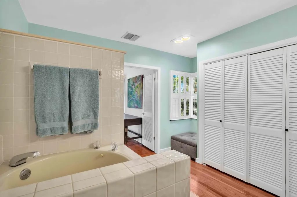 1219 N Lakeside Drive Lake Worth Beach FL 33460