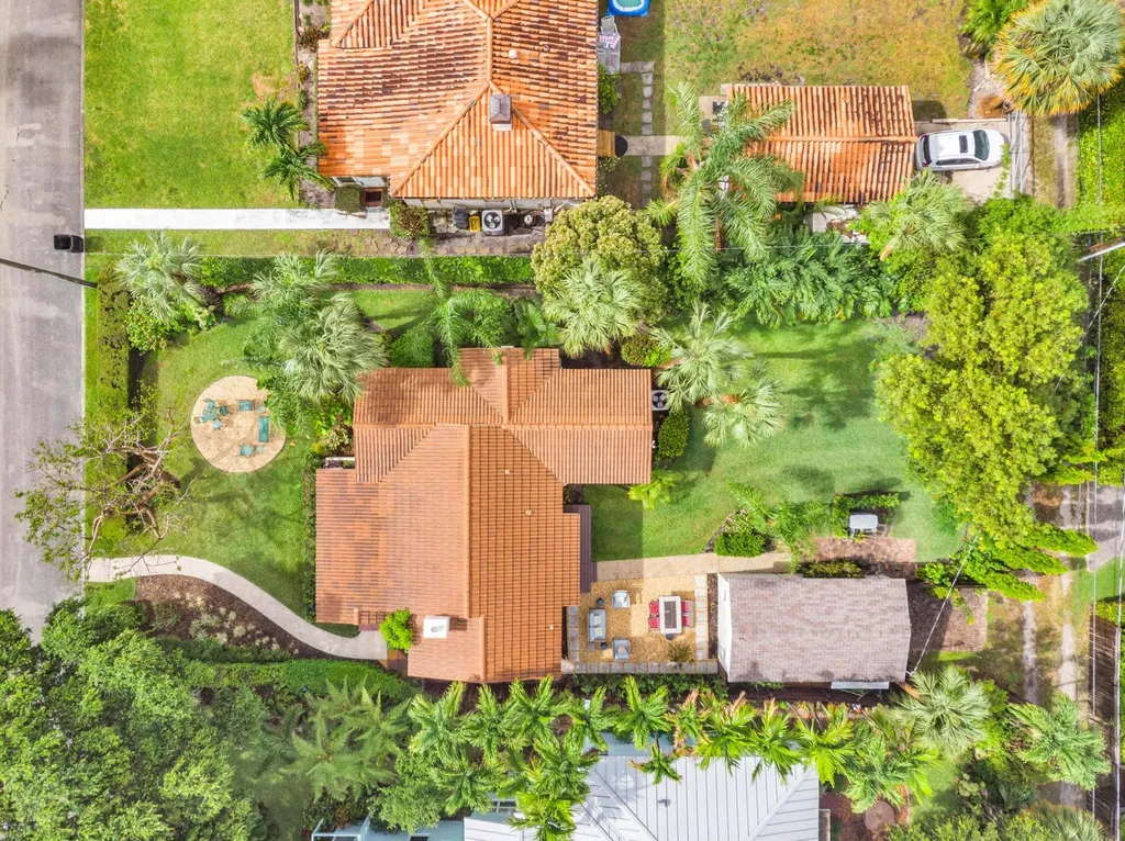 1219 N Lakeside Drive Lake Worth Beach FL 33460