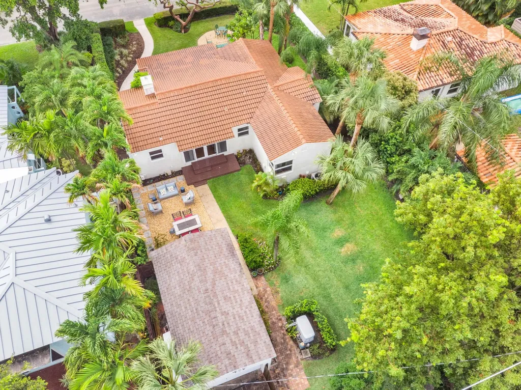 1219 N Lakeside Drive Lake Worth Beach FL 33460