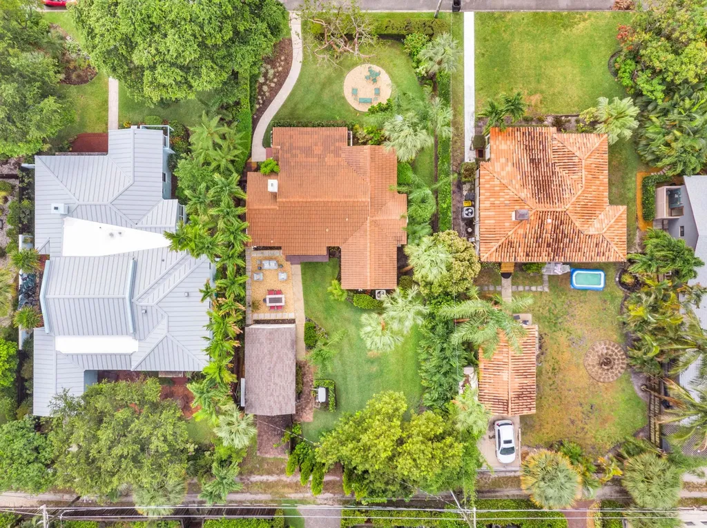 1219 N Lakeside Drive Lake Worth Beach FL 33460