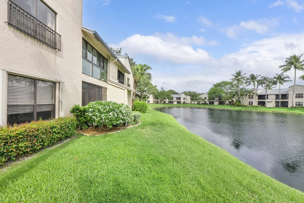 3392 NW 47th Avenue Coconut Creek FL 33063