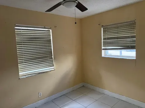 1676 W 10th Street Riviera Beach FL 33404