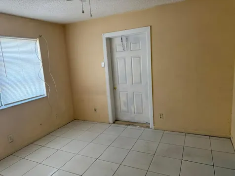 1676 W 10th Street Riviera Beach FL 33404