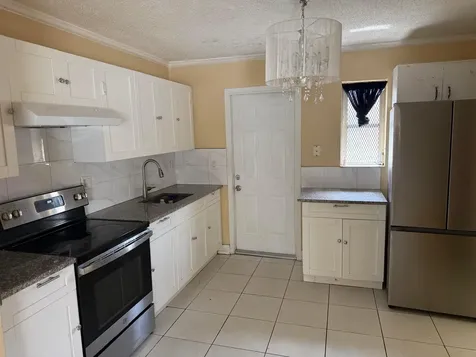 1676 W 10th Street Riviera Beach FL 33404