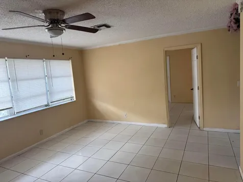 1676 W 10th Street Riviera Beach FL 33404