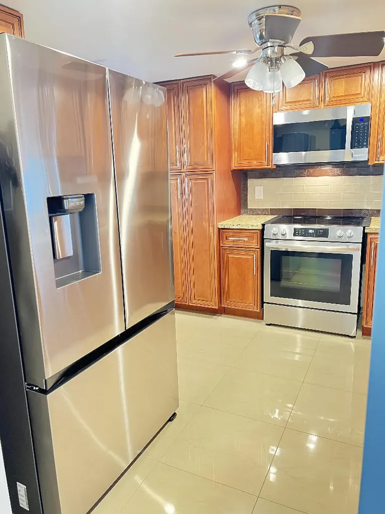 301 SE 3rd Street Dania Beach FL 33004