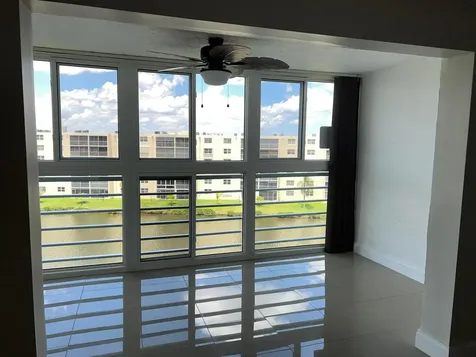 301 SE 3rd Street Dania Beach FL 33004