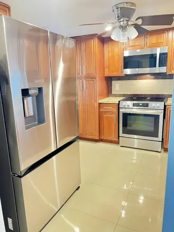 301 SE 3rd Street Dania Beach FL 33004