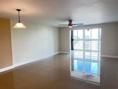 301 SE 3rd Street Dania Beach FL 33004