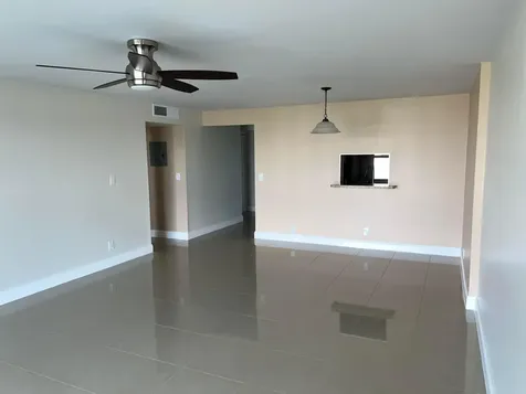 301 SE 3rd Street Dania Beach FL 33004