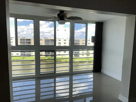 301 SE 3rd Street Dania Beach FL 33004
