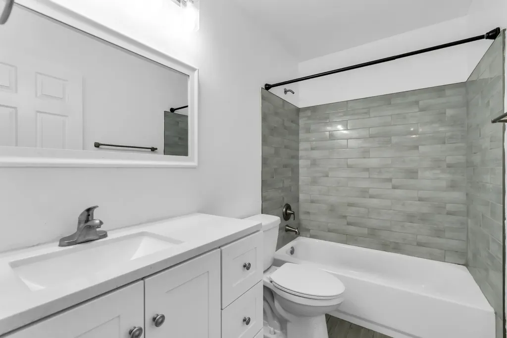 847 SW 118th Terrace Davie FL 33325