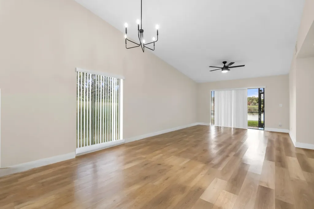 847 SW 118th Terrace Davie FL 33325