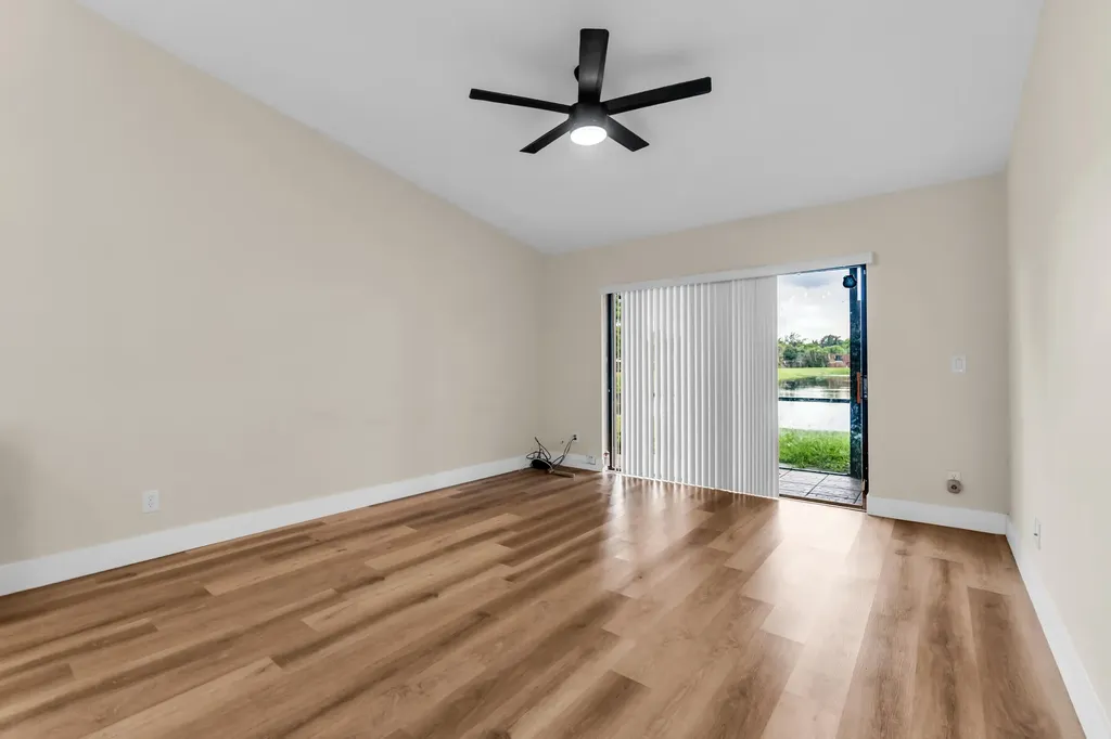 847 SW 118th Terrace Davie FL 33325
