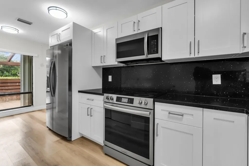 847 SW 118th Terrace Davie FL 33325