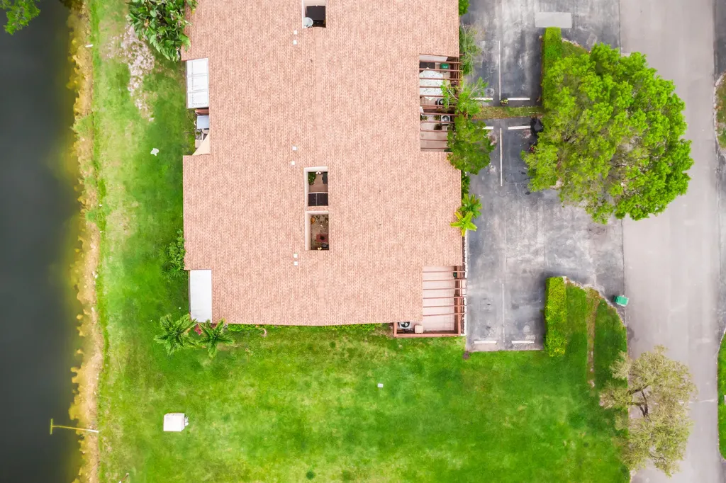 847 SW 118th Terrace Davie FL 33325