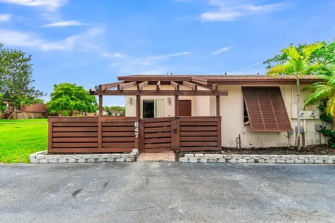 847 SW 118th Terrace Davie FL 33325