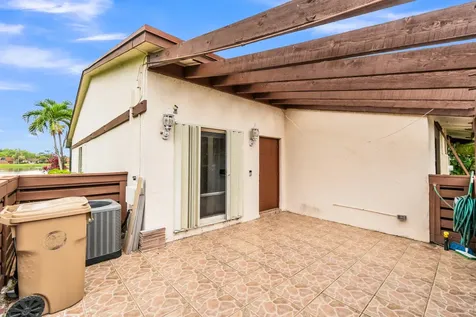 847 SW 118th Terrace Davie FL 33325