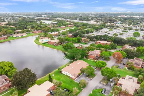 847 SW 118th Terrace Davie FL 33325