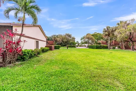 847 SW 118th Terrace Davie FL 33325