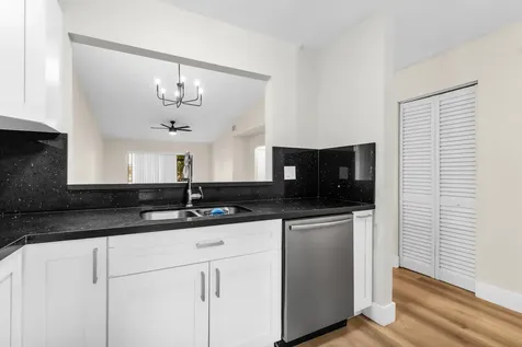 847 SW 118th Terrace Davie FL 33325