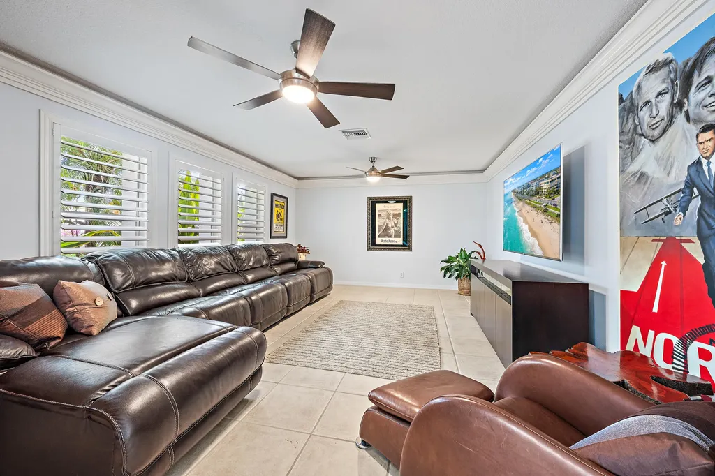 2442 Snug Harbor Drive Palm Beach Gardens FL 33410