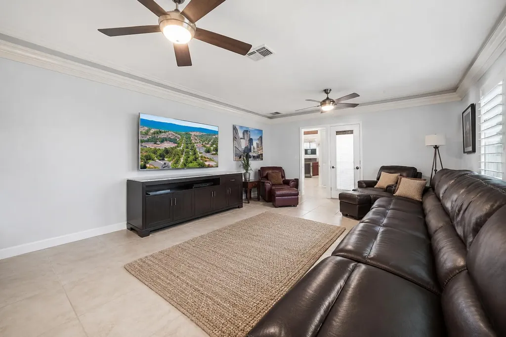 2442 Snug Harbor Drive Palm Beach Gardens FL 33410