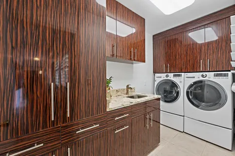 2442 Snug Harbor Drive Palm Beach Gardens FL 33410