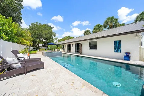 2442 Snug Harbor Drive Palm Beach Gardens FL 33410