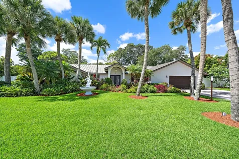 2442 Snug Harbor Drive Palm Beach Gardens FL 33410