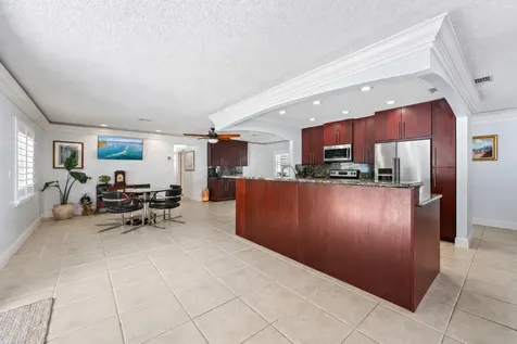 2442 Snug Harbor Drive Palm Beach Gardens FL 33410