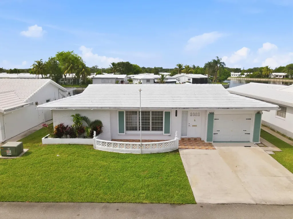 8304 NW 59th Street Tamarac FL 33321