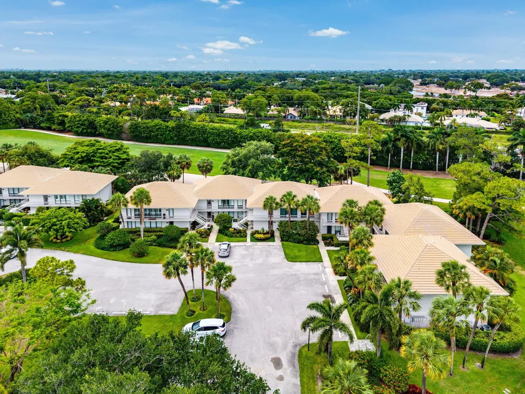 4233 A Quail Ridge Drive N Boynton Beach FL 33436
