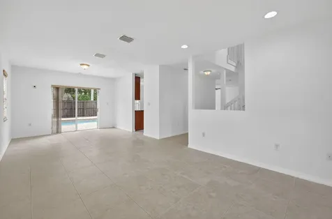 1975 NE 36th Avenue Homestead FL 33033