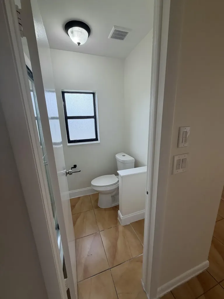 1823 Abbey Road West Palm Beach FL 33415