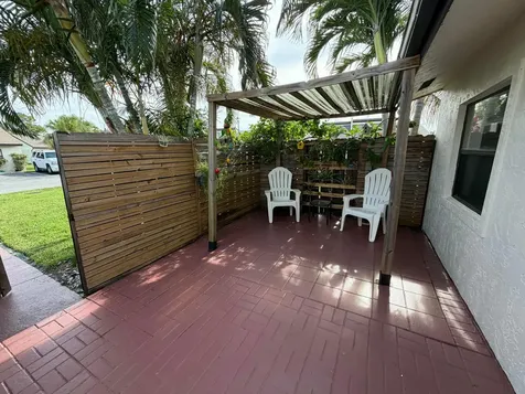 1823 Abbey Road West Palm Beach FL 33415