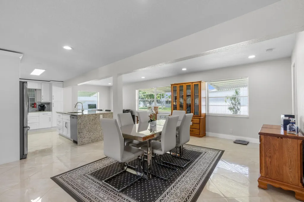 1701 SW 8th Avenue Boynton Beach FL 33426