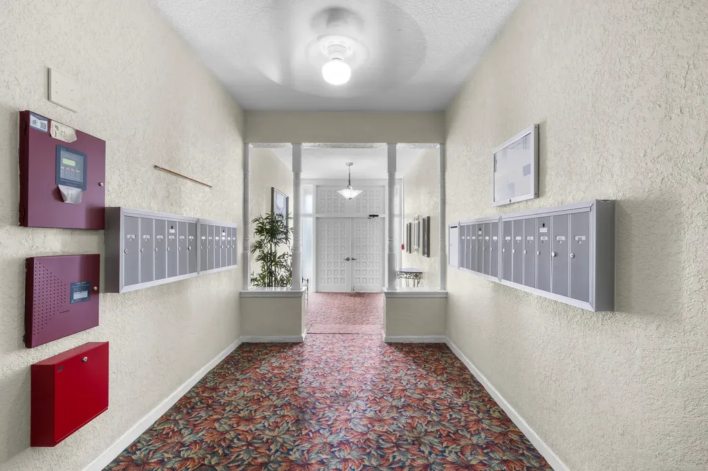 2171 NE 66th Street Fort Lauderdale FL 33308