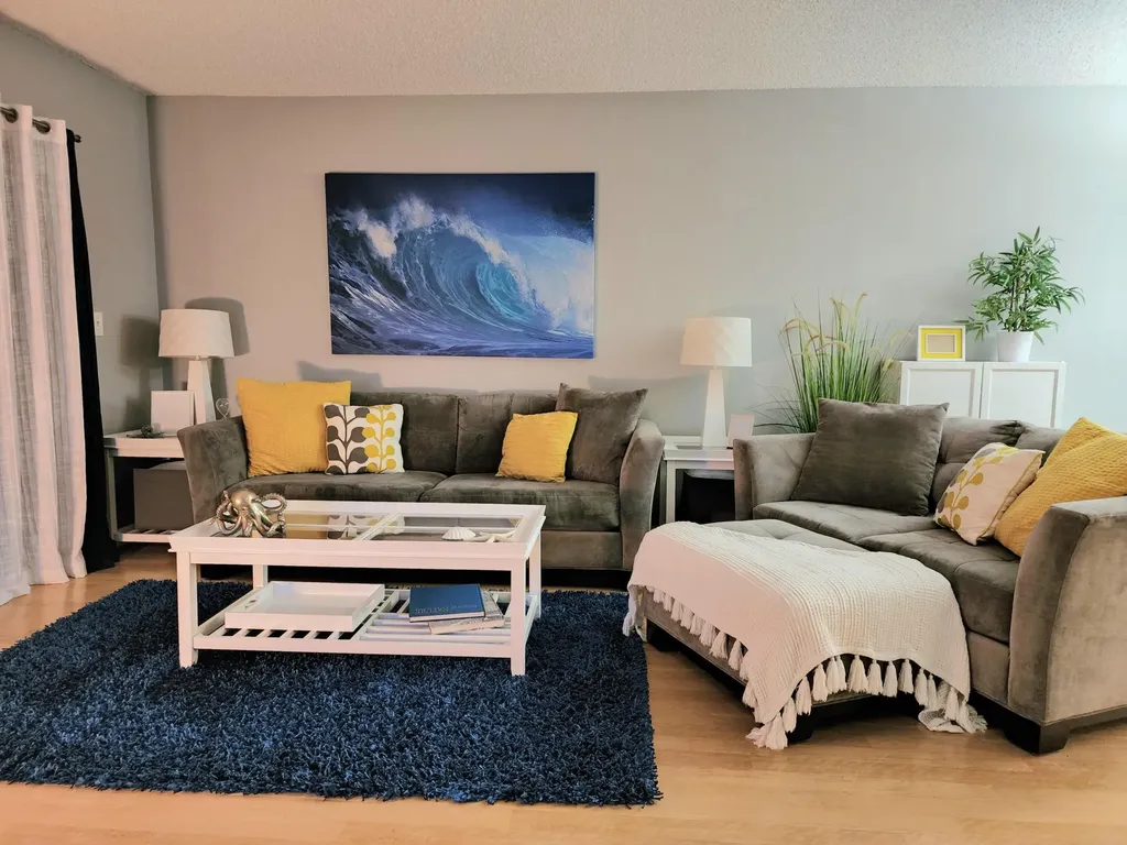 285 SE 10th Street Deerfield Beach FL 33441