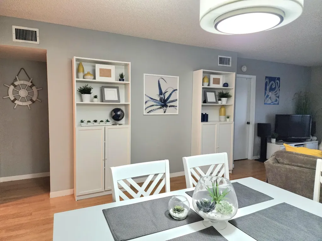 285 SE 10th Street Deerfield Beach FL 33441
