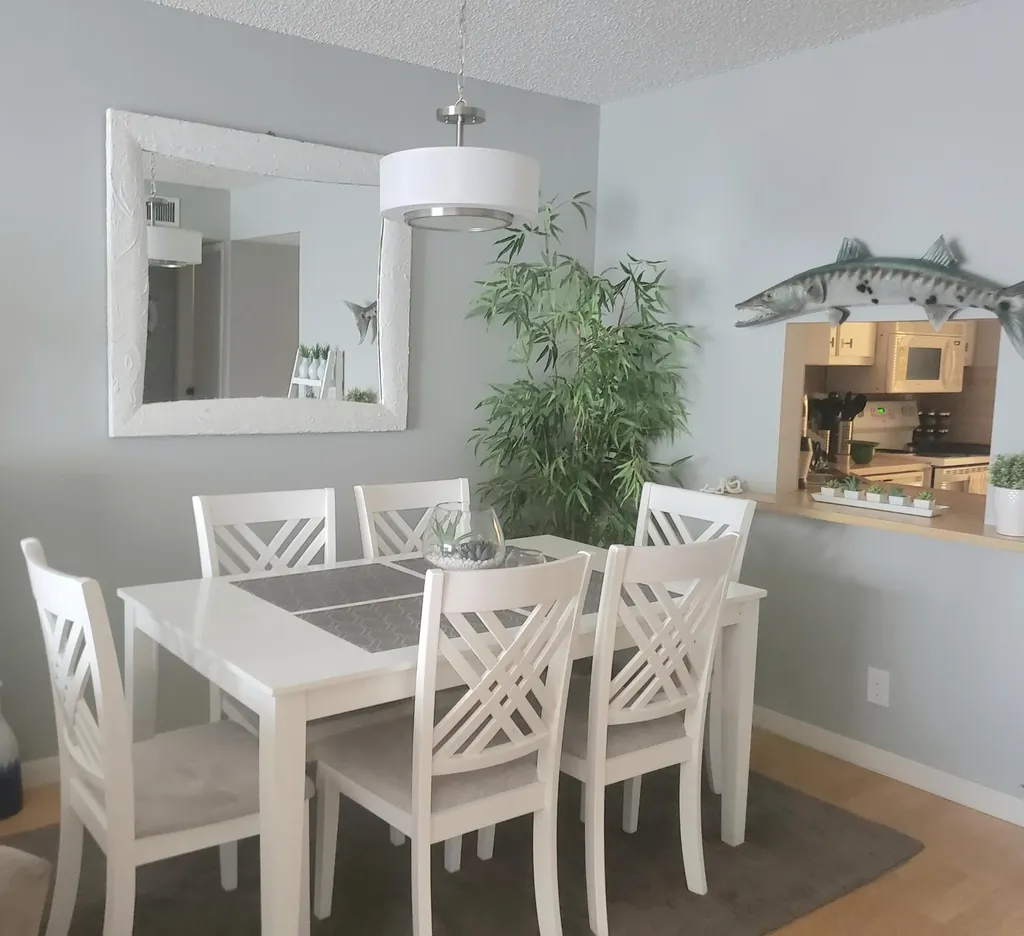 285 SE 10th Street Deerfield Beach FL 33441