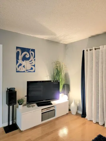 285 SE 10th Street Deerfield Beach FL 33441