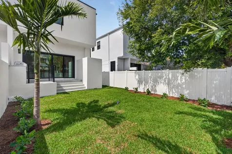 509 SW 11th Street Fort Lauderdale FL 33315
