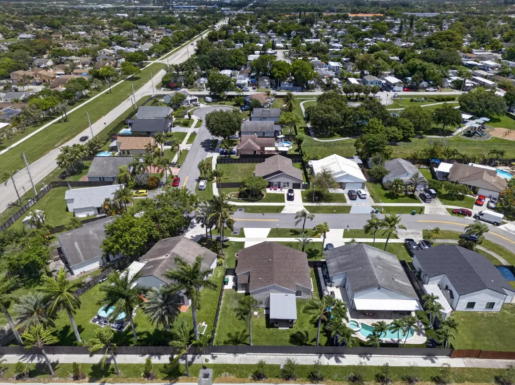 13560 SW 9th Court Davie FL 33325