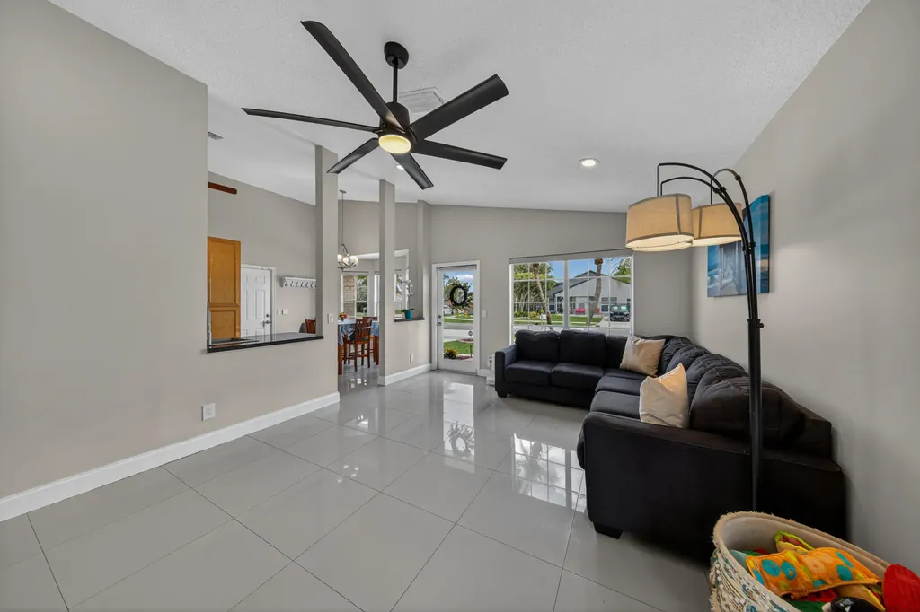 13560 SW 9th Court Davie FL 33325