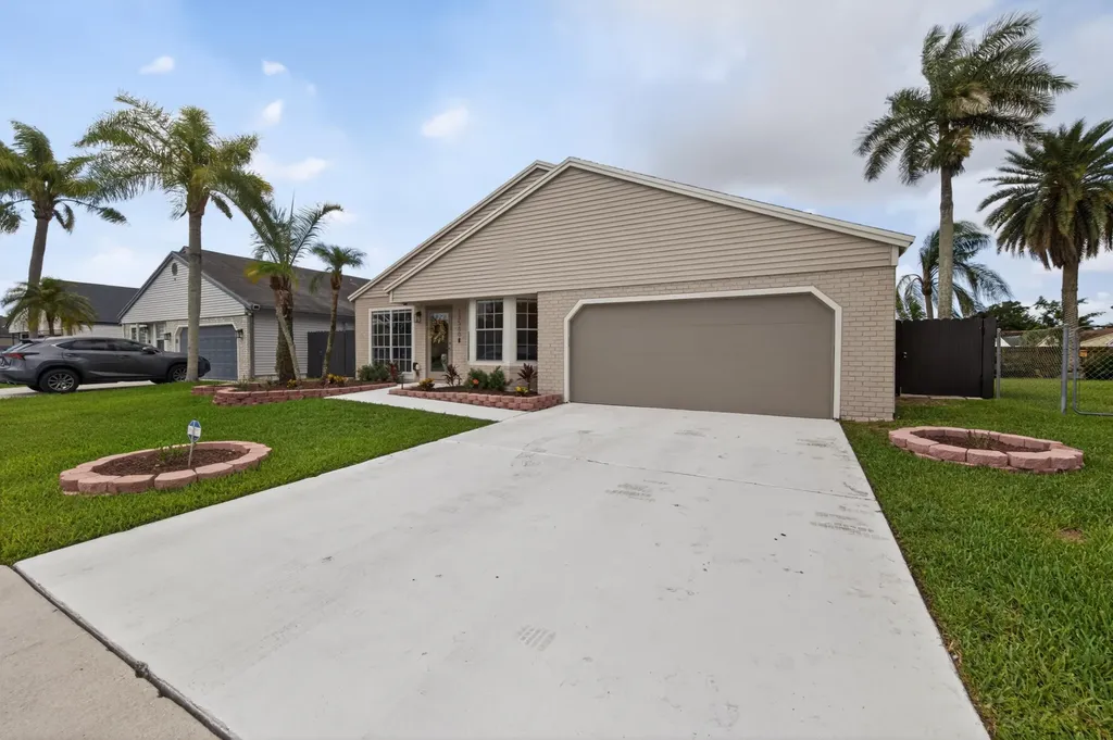 13560 SW 9th Court Davie FL 33325