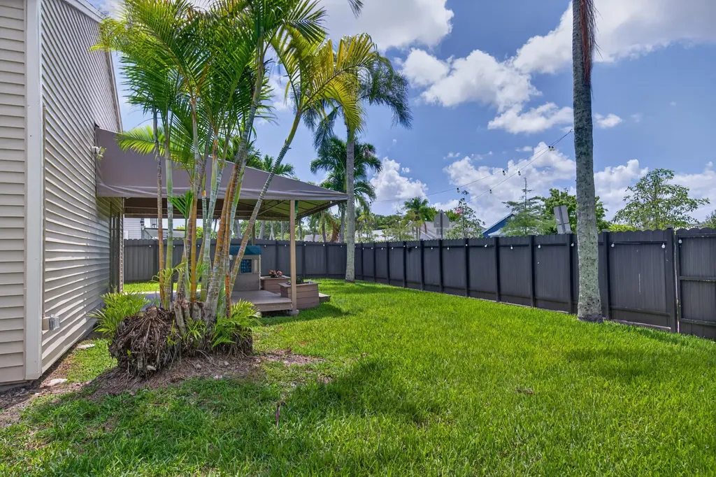13560 SW 9th Court Davie FL 33325