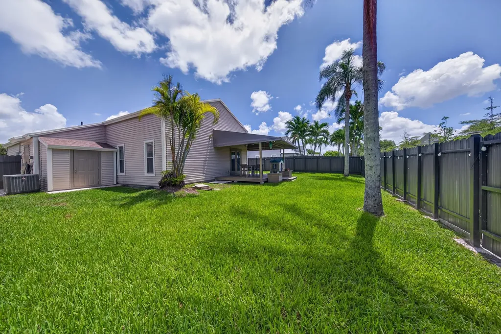 13560 SW 9th Court Davie FL 33325