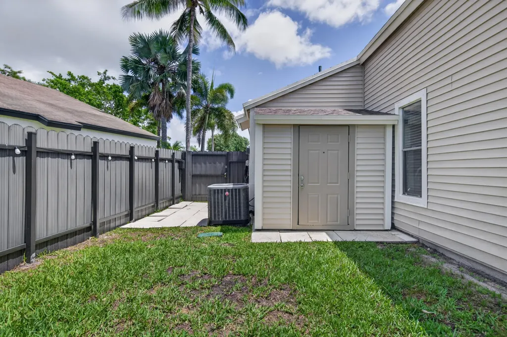 13560 SW 9th Court Davie FL 33325
