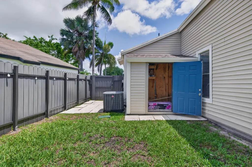 13560 SW 9th Court Davie FL 33325